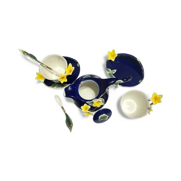 Sorelle Fine Porcelain Tea SetCobalt Blue With Yellow Jasmine Flowers. 8 Pieces - Picture 2 of 8